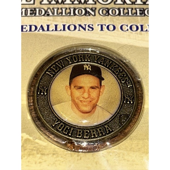 Yogi Berra 2005 New York Yankees NY Post Medallion Coin The Immortals Collection - Picture 2 of 7